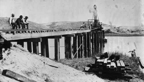 Building a bridge over the Santa Ana River