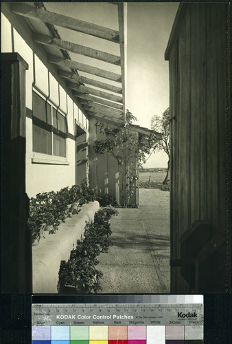 G.I. Ranch House. Exterior