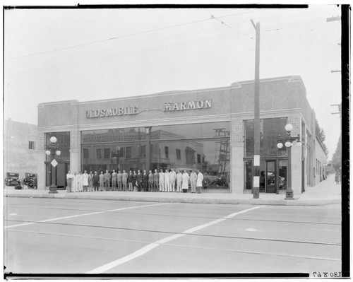 Pelton Motor Company, Oldsmobile-Marmon, 254 West Colorado, Pasadena. 1927