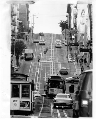 [Powell Street cable cars between Sutter Street and California]