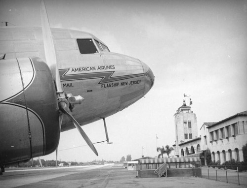 American Airlines DST at Grand Central Air Terminal