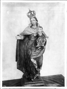 Statue of the Madonna and child at Mission Santa Barbara, California, ca.1901-1904