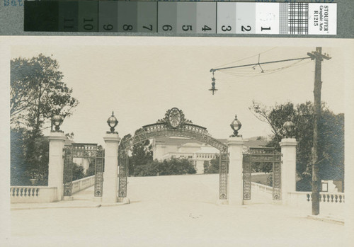 Sather Gate, 1912