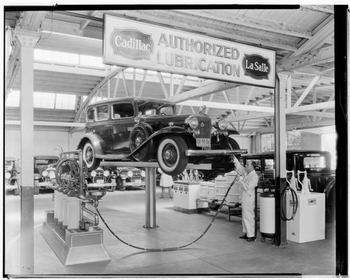 Don Lee Cadillac lubrication rack, 655 East Green, Pasadena. 1932