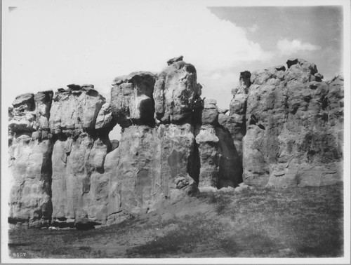 Rocky walls of Acoma Mesa