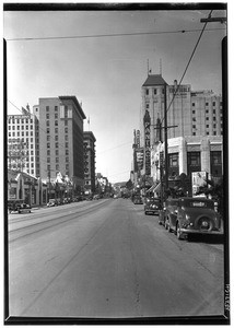 View of Hollywood Boulevard, showing the Pantages Theater, ca.1936