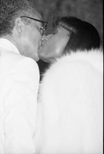 Kissing , Los Angeles, 1985