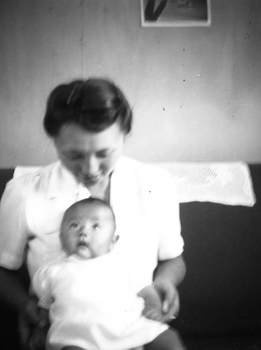 Woman and baby in Jerome camp