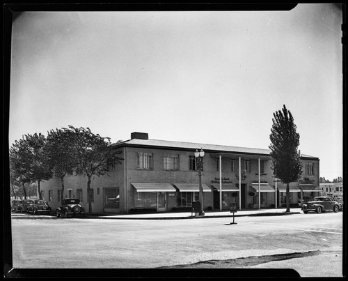 Exterior view of Corrine Griffith Shops, Beverly Drive and Charleville Blvd., Beverly Hills