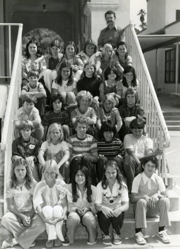Avalon Schools, Mr. Nissen's fifth grade class, 1976-1977, Avalon, California (front side)