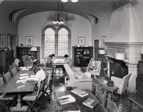 Students in Holbein Room of Denison Library, Scripps College