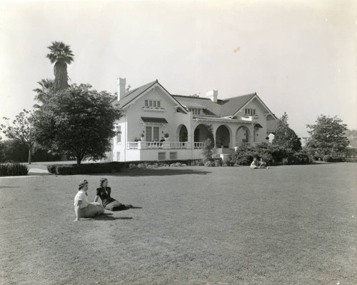 President's Home of George Pepperdine College, ca. 1939