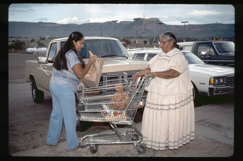 Apache women shopping