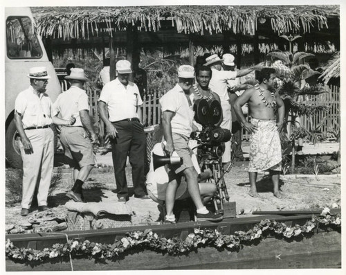 Production still from "Paradise, Hawaiian Style" (1966)