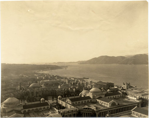 [View of the Panama-Pacific International Exposition, looking northwest with Marin Hills in background]
