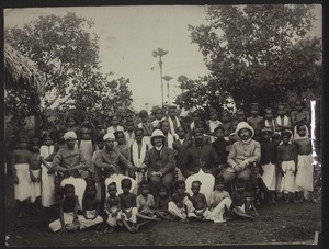 Mission schoolchildren in Trikkaten, Waniyankulam mission station, 1903