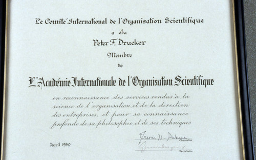 L'Academie Internationale de I'Organisation Scientifique membership