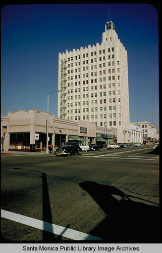 Crocker Bank Building, 225 Santa Monica Blvd., Santa Monica, Calif