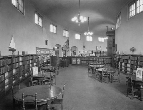 Interior of the Lincoln Heights Branch Library