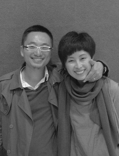 Jian Yi and wife in Shanghai