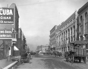 View of Los Angeles Street, north from Third Street, ca.1910