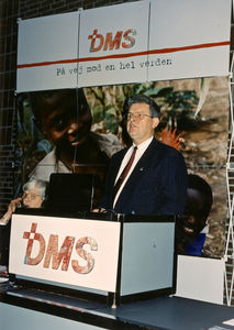 DMS-repræsentantskabsmøde på Nyborg Strand i 1996. Bestyrelsesformand Verner Tranholm-Mikkelsen
