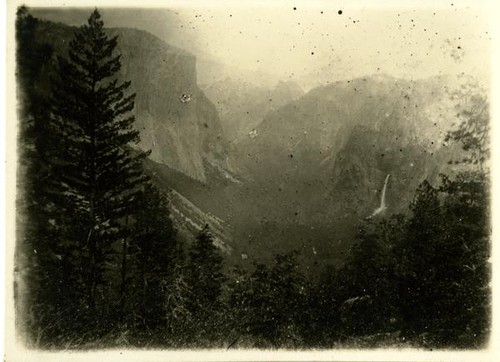 Yosemite Valley, valley vista, Bridalveil Fall and trees