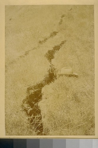 1 1/2 miles S. [south] of Chittenden [Crack in ground.]