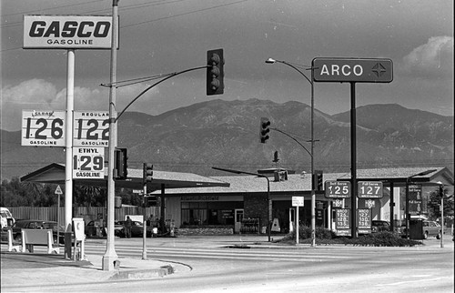 Gasoline prices in 1980 in Sylmar