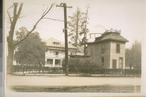 This is one of the old buildings of the College of the Pacific cor. Elm & Emery Sts. San Jose. It is now the property of the Santa Clara University High School. Mar. 1929