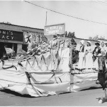Harmony Club Square Dance float in parade