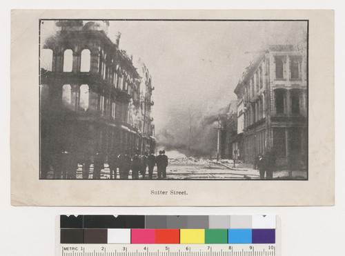 Sutter St. [Crowd watching fire in distance.]