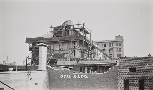 Mary A. Smart photograph of earthquake damage to the Otis Building