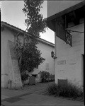 [De La Guerra Studios, De La Guerra Plaza, Santa Barbara] (3 views)