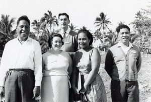 Assembly of the Pacific conference of Churches in Chepenehe, 1966 : representatives of Micronesia with a missionary Bernard Thorogood