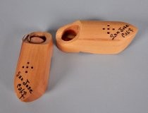 Wooden shoes salt & pepper shakers