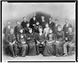 Portrait of the office staff of the Western Union Telegraph Company, 1891
