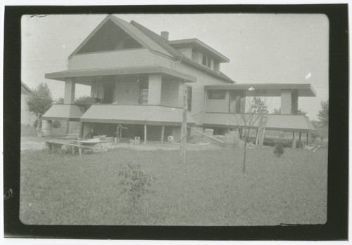 Rudolph Schindler: Lee house alterations (Maywood, Ill.) — Calisphere