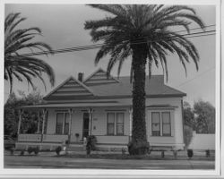 1895 Queen Anne cottage house in the Wightman Addition, at 781 Litchfield Avenue, Sebastopol, California, 1993