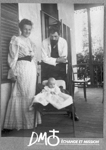 Missionary with his wife and child, Africa, ca. 1896-1911