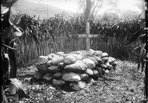 Grave at Meru, Tanzania, ca.1893-1920