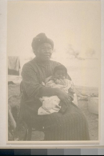 Jim Burrs, wife, baby; Oleta, El Dorado Co.; 6 September 1903; 7 prints
