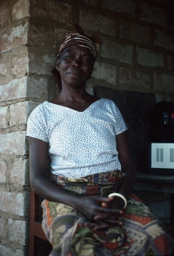 Bemba storyteller at Fele's village, Malole