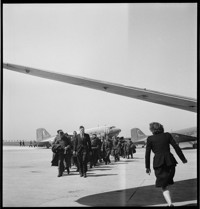 Prisoners Arrival Le Bourget (airport)