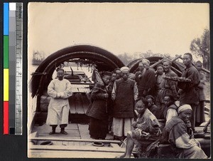Crowd on the docks, Sichuan, China, ca.1900-1920