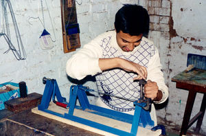 Pakistan. Håndværkeruddannelse i Mardan, Peshawar. På snedkerværkstedet