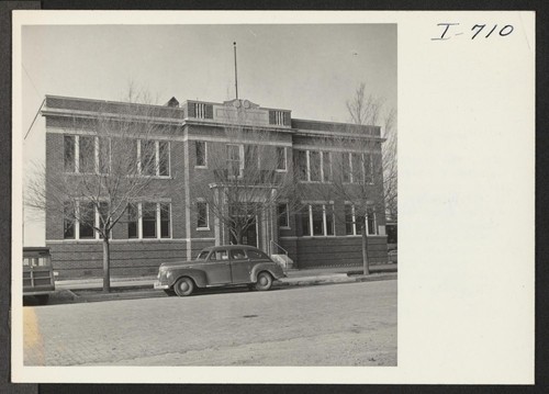 The City Hall, Hereford, Deaf Smith County, Texas. Numerous opportunities for evacuee truck farmers have developed in this county. Most