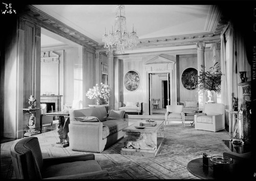 Weber, Hilda Boldt, residence. Living room