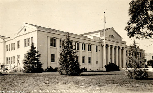 Van Nuys High School, circa 1923