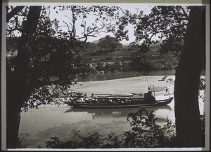 Boat on the Yunon River near Kyufoschi